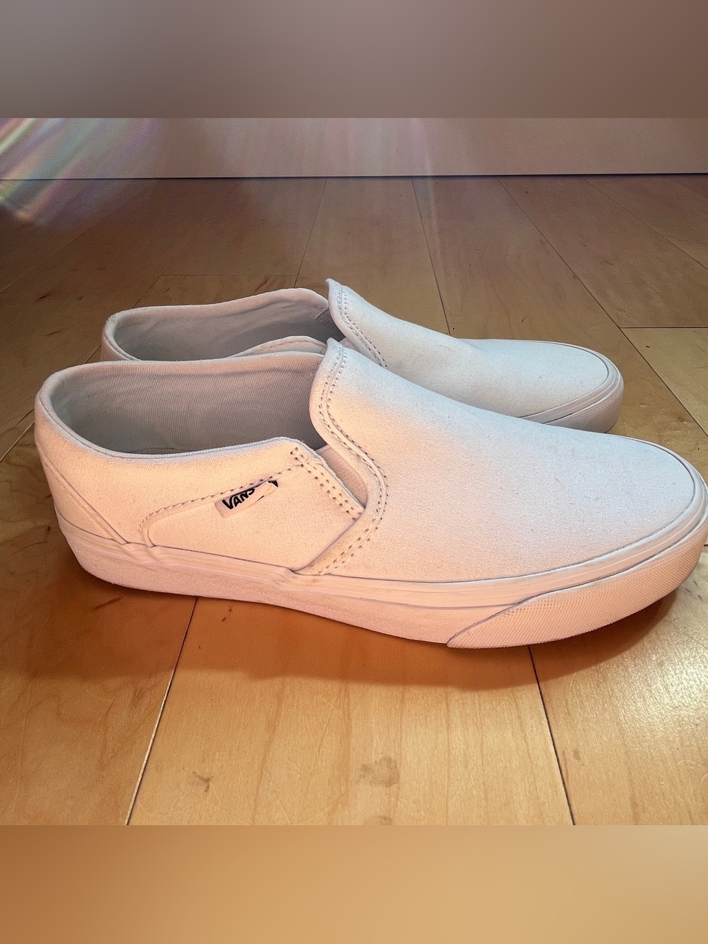 Vans Women’s White Classic Canvas Slip-On